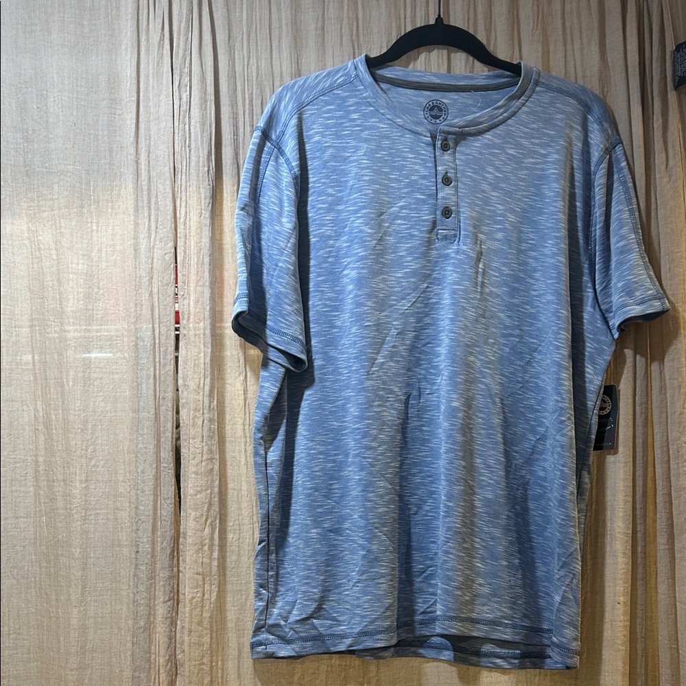 NWT Flag & Anthem Men's Heather Blue Henley Shirt - Casual Short Sleeve - Large